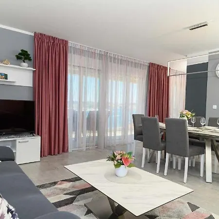 Apartment Seaside Luxury *