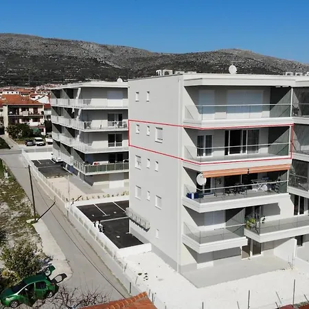 Seaside Luxury Apartment Trogir